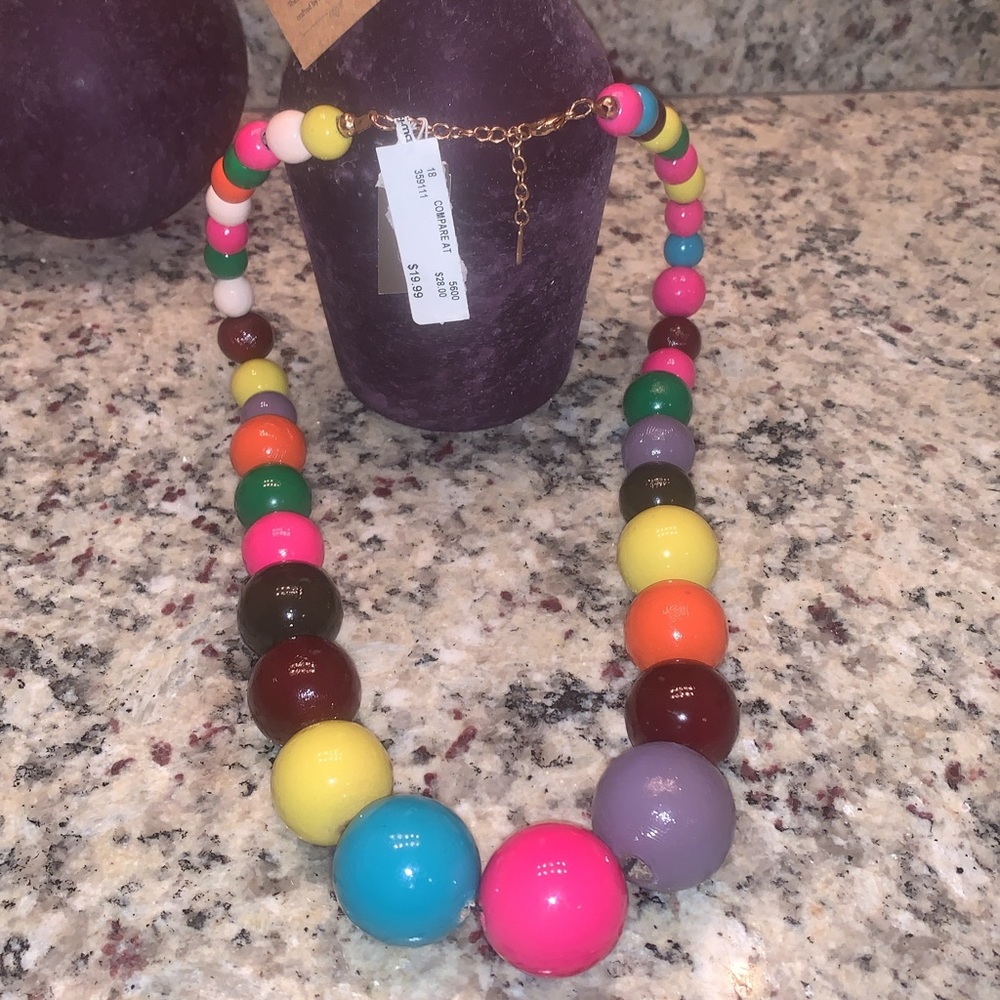 Bubble gum necklace